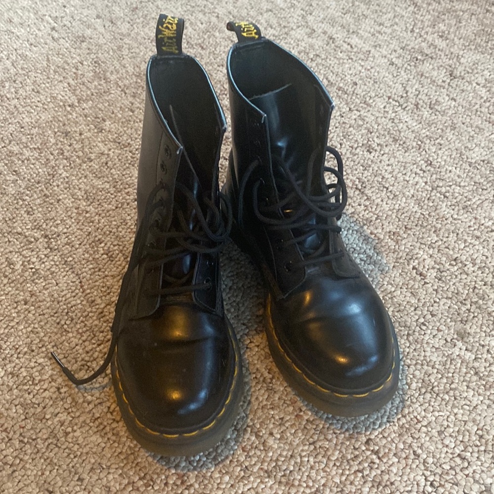 Dr martens smooth boots